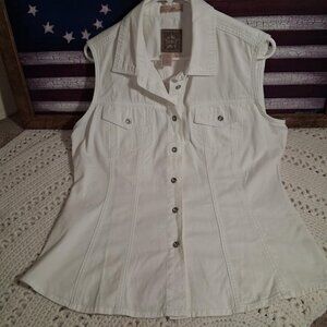 AMI. BRAND LADIES VEST--SIZE LARGE